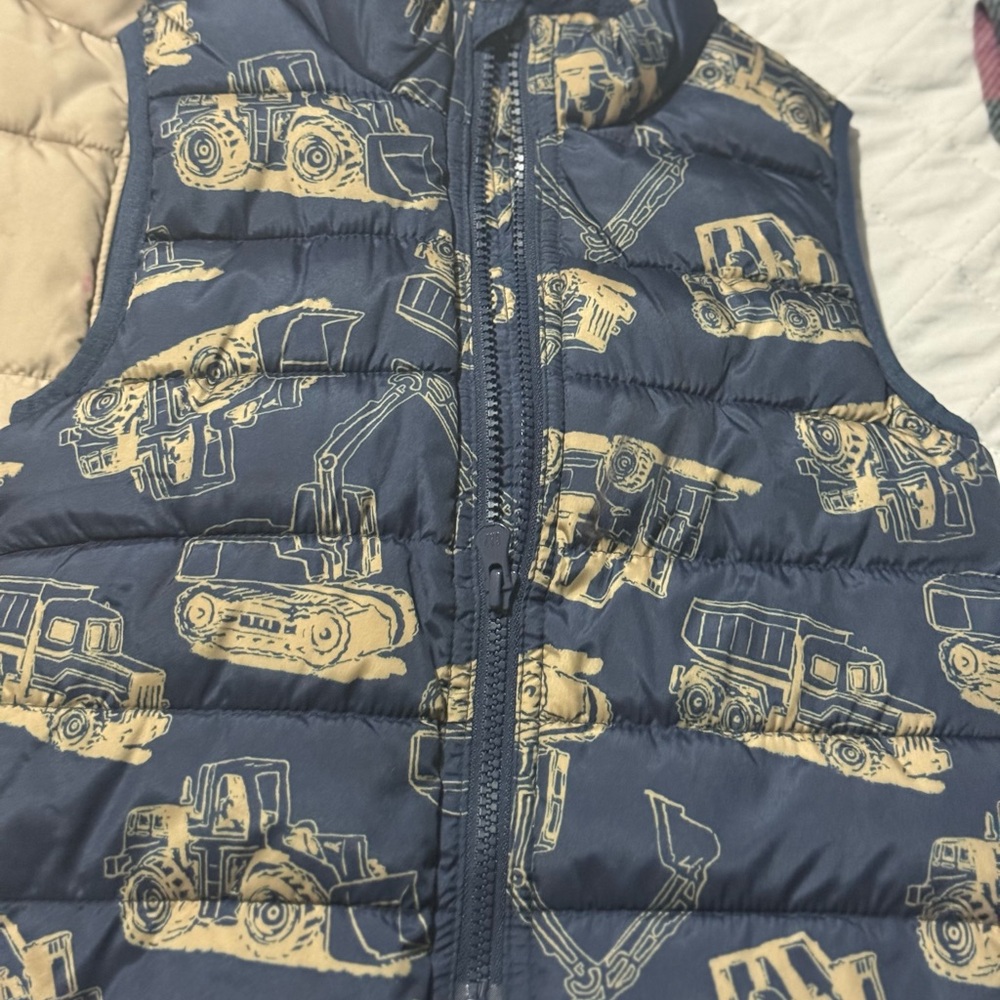 GAP Navy Blue Puffer Vest 3T